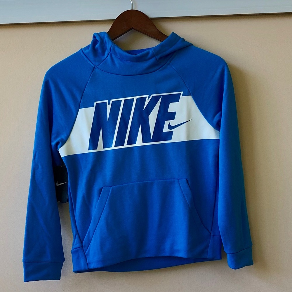 🎉🎉HOST PICK🎉🎉NWT Nike dri fit hoodie